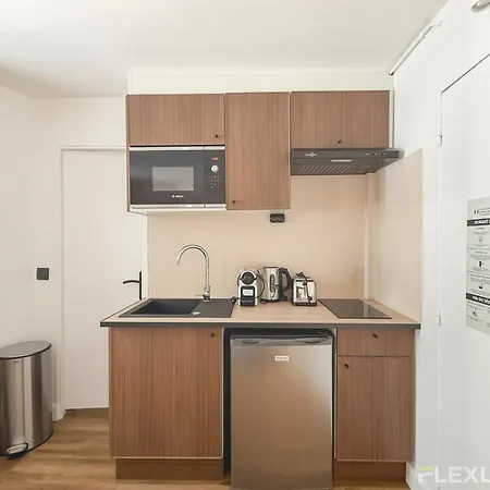 Charming 20m In 20 With Shared Terrace Appartement Paris